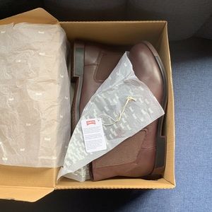 Camper leather Chelsea boots EU 40 US 10/9.5